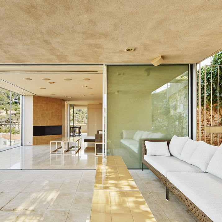 Sliding Minimalist Window: Pocket Application | Vitrocsa