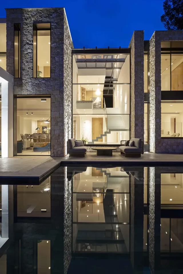 Villa contemporaine par Entreprise générale Wakell - ©Laurent Brandajs