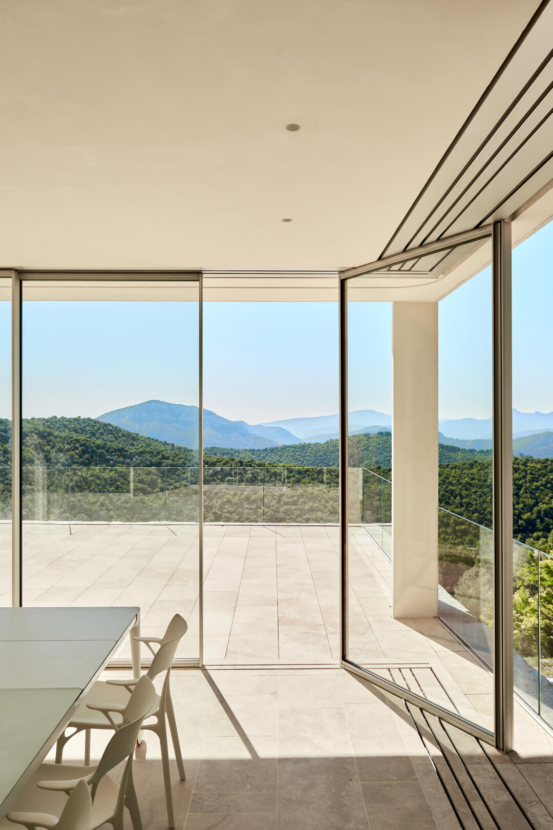 The Maison CL in Cévennes, Southwest France, uses Vitrocsa's Patented Turnable Corner Window System.