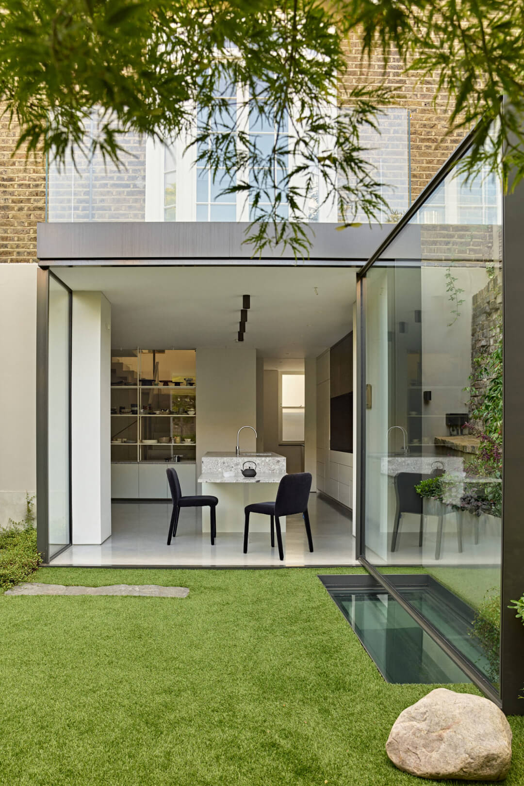 Proyecto Aubrey Road, Londres. Con una majestuosa ventana Pivotante Vitrocsa.