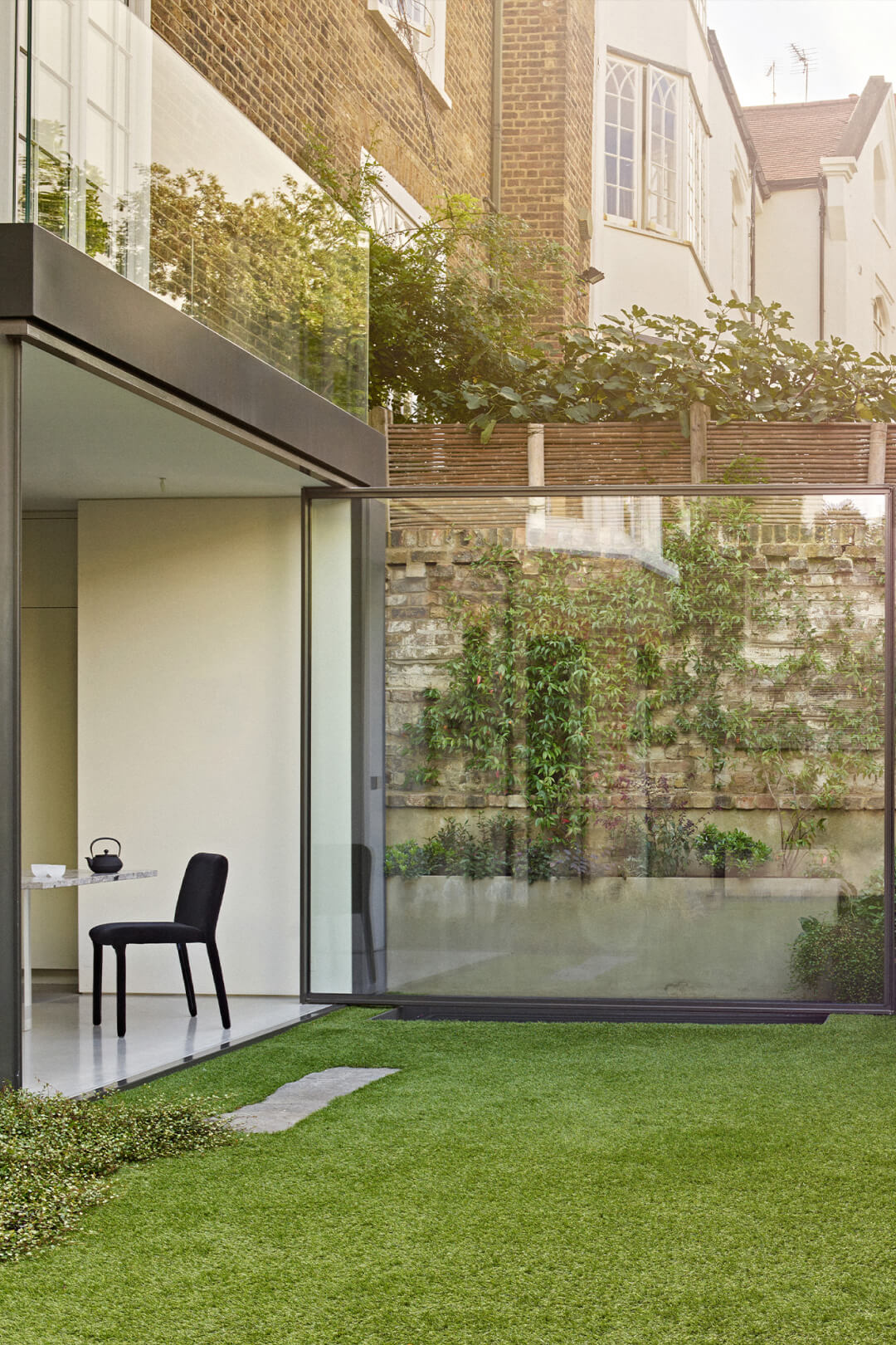 Proyecto Aubrey Road, Londres. Con una majestuosa ventana Pivotante Vitrocsa.