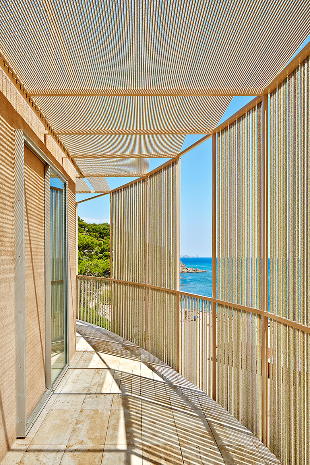 Designed by bosch.capdeferro arquitectura, Casa Bastida overlooks the Sa Riera cove in Begur, Girona.