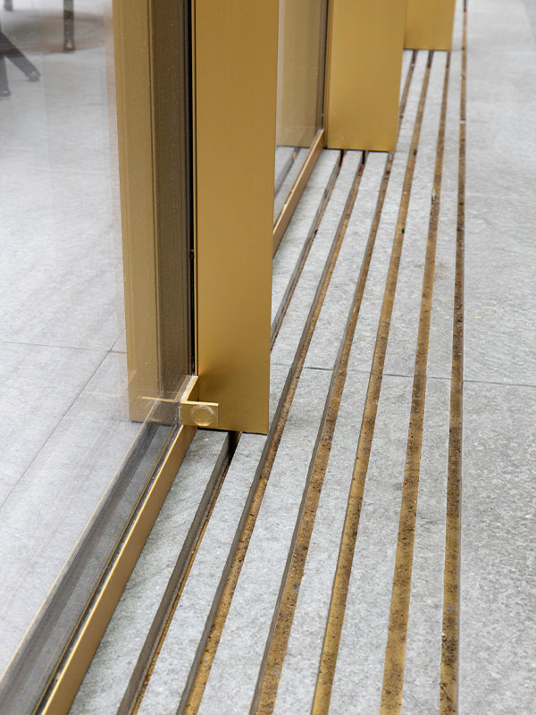 Proyecto con marco invisible