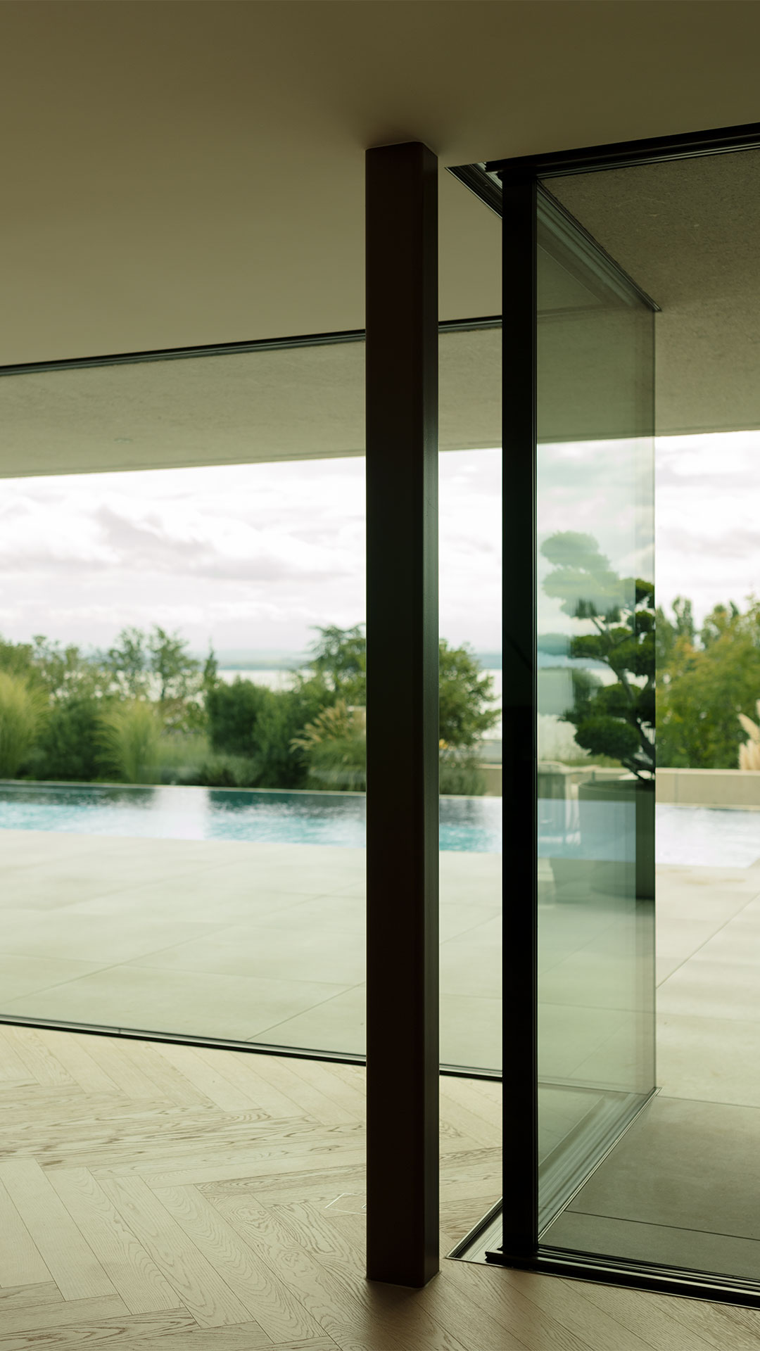 Villa BEC with Minimal Vitrocsa Sliding Windows